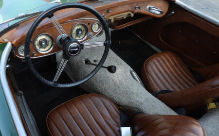 オースチン・ヒーレー 100-6 BN6 ロードスター 1958