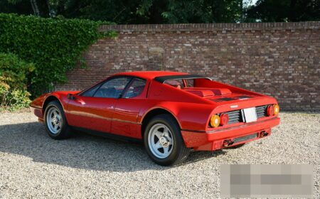 フェラーリ 512 BBi 1983 14,917km