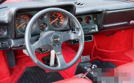 フェラーリ 512 BBi 1983 14,917km