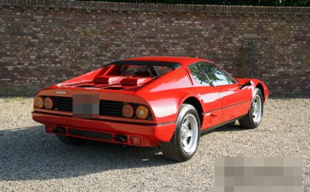 フェラーリ 512 BBi 1983 14,917km