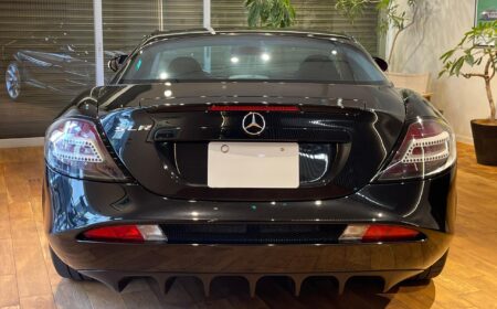 Mercedes-Benz SLR McLaren 5.4 2006 6,000km