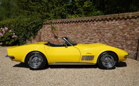 コルベット C3 スティングレイ コンバーチブル 16,866km 1972