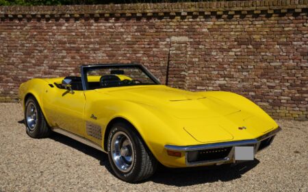 コルベット C3 スティングレイ コンバーチブル 16,866km 1972