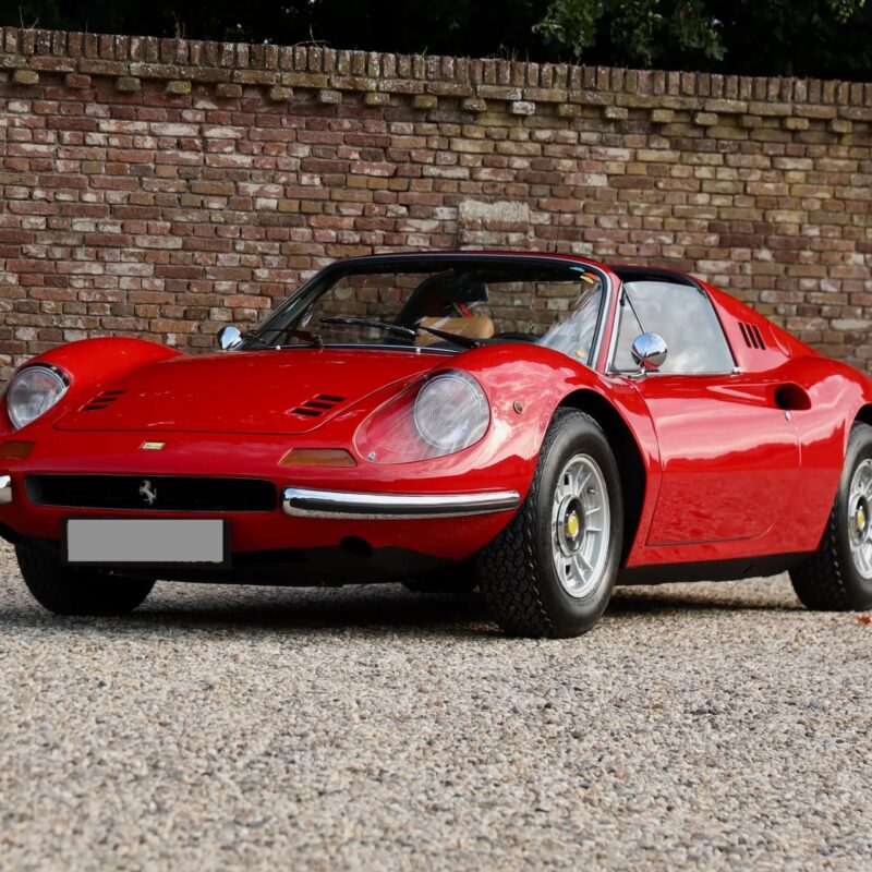 フェラーリ 246 GTS ディーノ 67,378km 1974