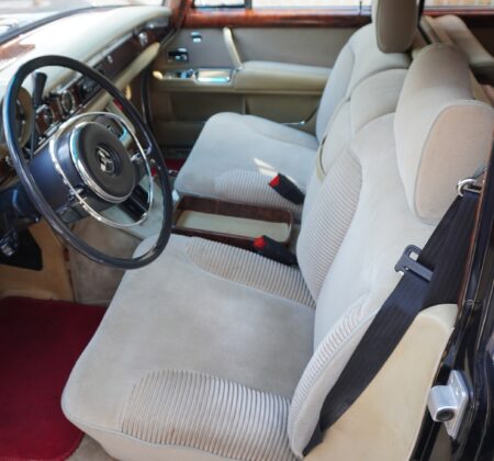 The Miracle of the "Moquette" Cabin