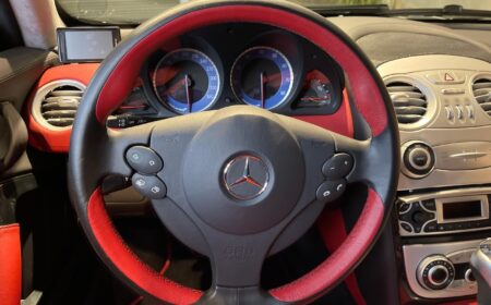 Mercedes-Benz SLR McLaren 5.4 2006 6,000km