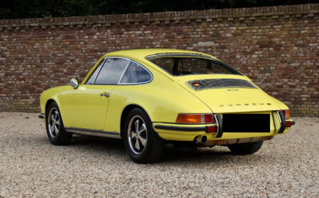 ポルシェ 911 S クーペ 1971 16,018km