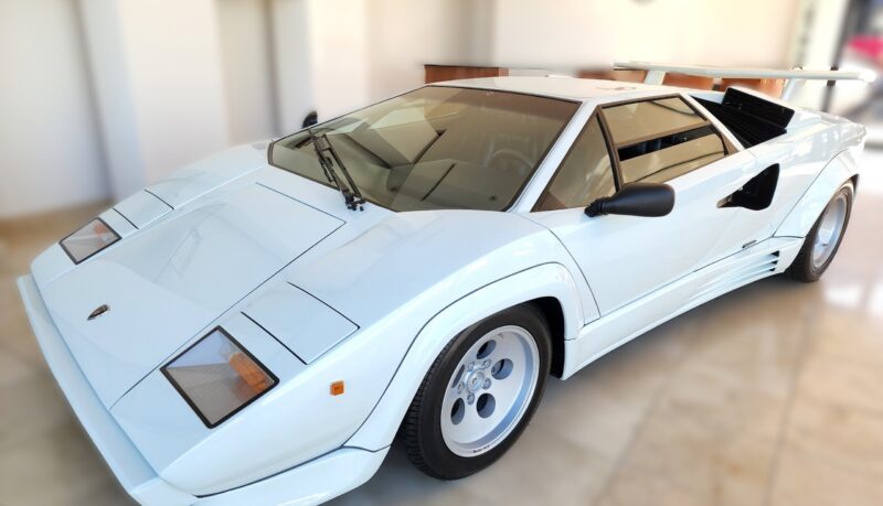 Lamborghini Countach 5000 Quattrovalvole 1988 5,000km