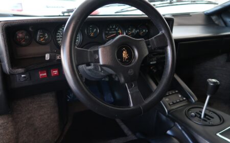 Lamborghini Countach 5000 Quattrovalvole 1988 5,000km
