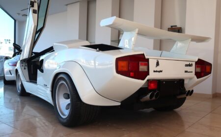 Lamborghini Countach 5000 Quattrovalvole 1988 5,000km