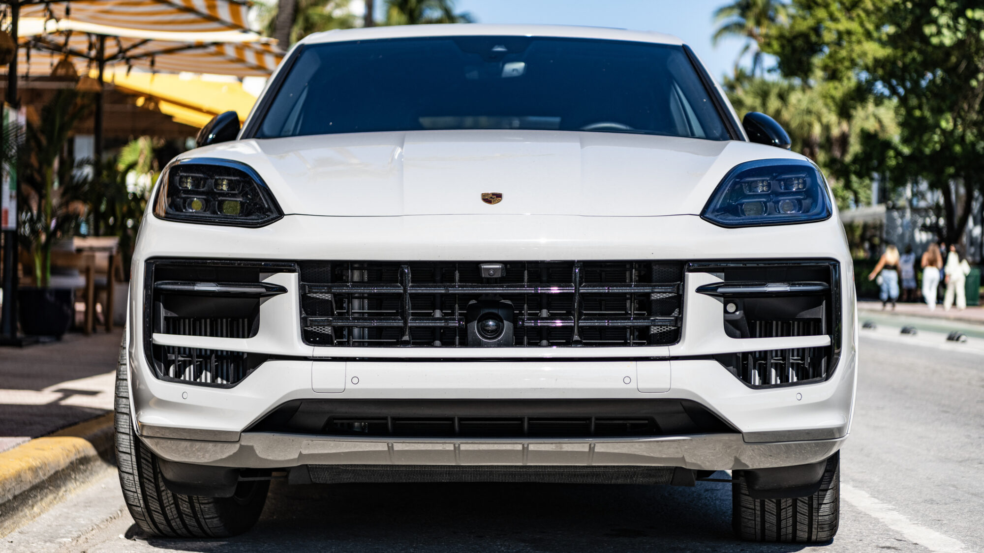 ポルシェ カイエン GTS