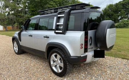 ディフェンダー 110 S P400 3.0i（7人乗り）MHEV 2020 13,000マイル