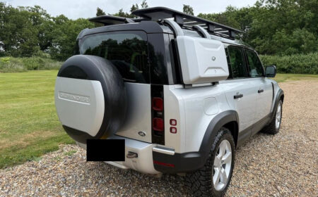 ディフェンダー 110 S P400 3.0i（7人乗り）MHEV 2020 13,000マイル