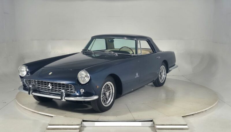 エレガントなフェラーリ 250 GT S2 クーペ 1963