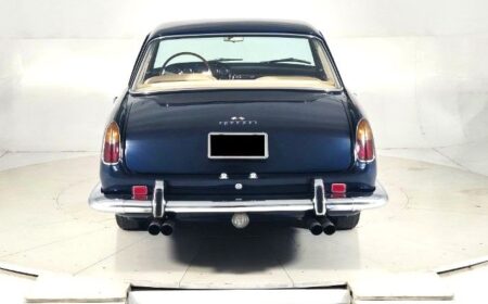 エレガントなフェラーリ 250 GT S2 クーペ 1963