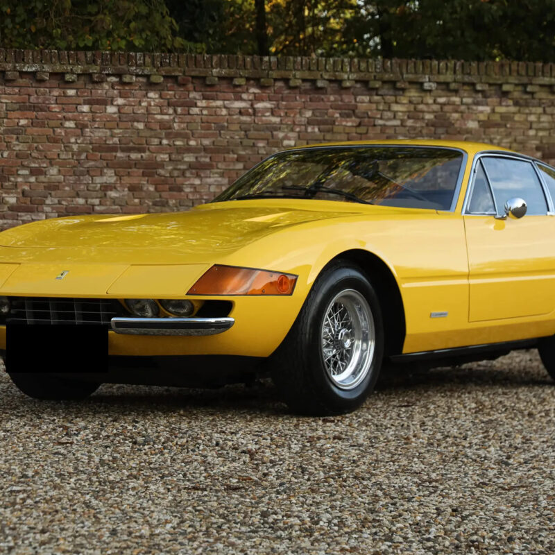 フェラーリ 365 GTB/4 デイトナ 1973 9,212km