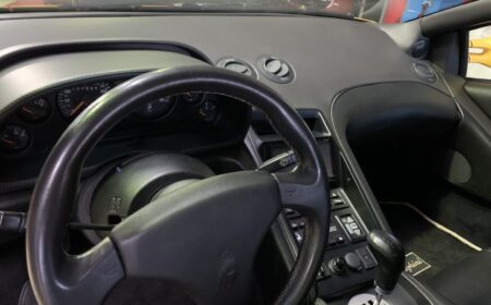 Lamborghini Diablo VT Yellow 1993 28,000km