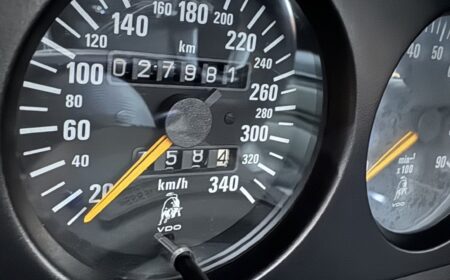 Lamborghini Diablo VT Yellow 1993 28,000km