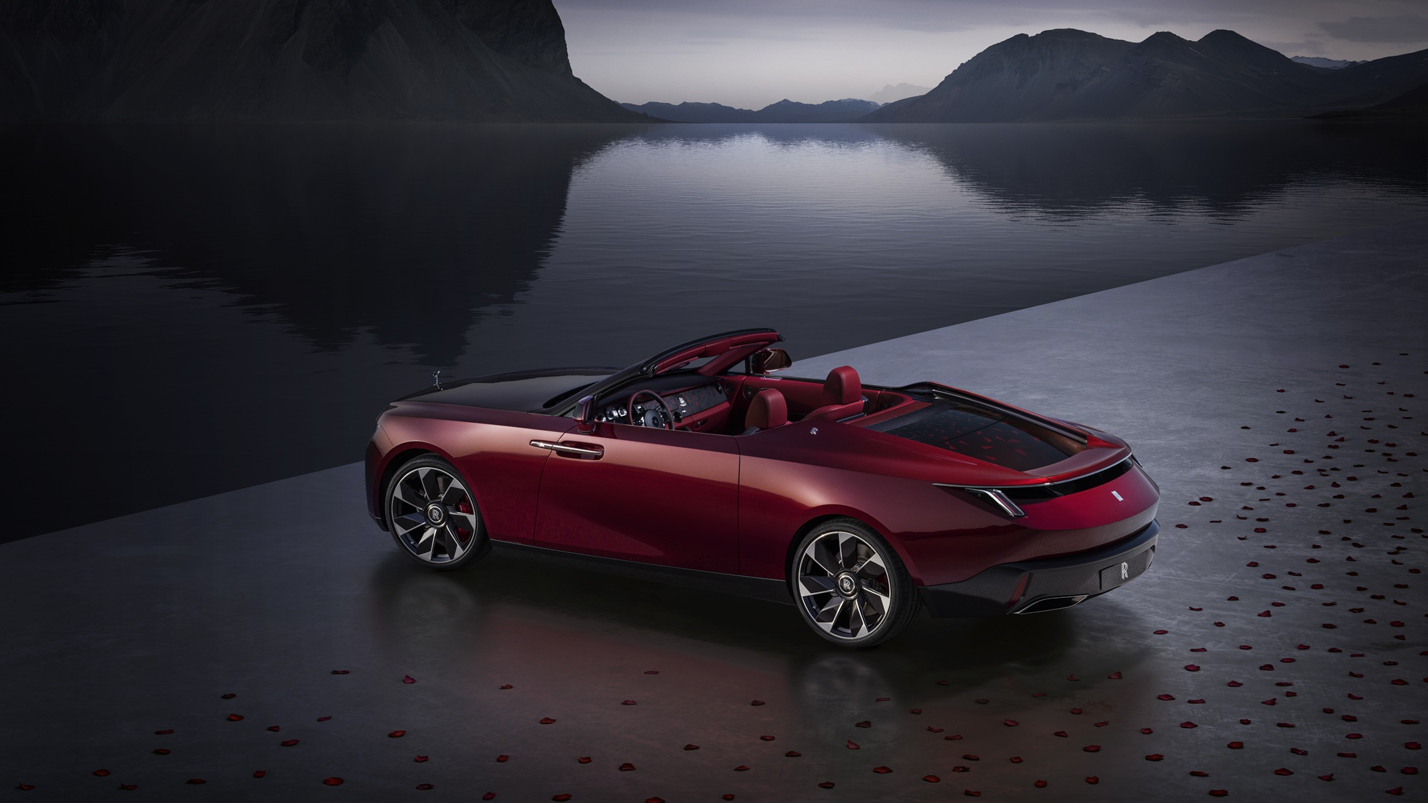未開封 レア ロールスロイス ロジャ キャンドル ROJA 新品未開封 Rolls-Royce La Rose Noire Droptail | TPE Ltd. | スーパーカー
