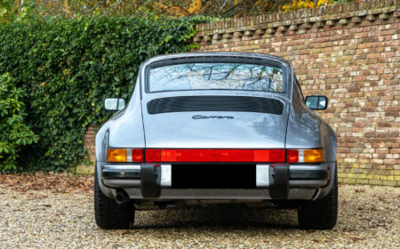 ポルシェ 911 3.2 25周年記念モデル 1988 99,488km