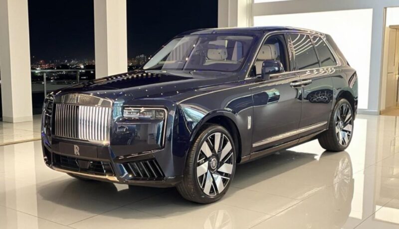 ロールス･ロイス カリナン シリーズII シルバーバッジ 右ハンドル 新車