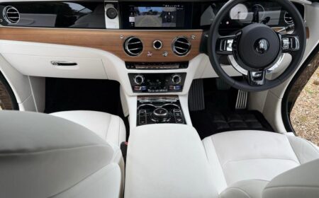 ロールス･ロイス スペクター 2024 1,000マイル