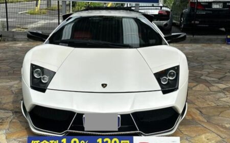 Lamborghini Murciélago 2011