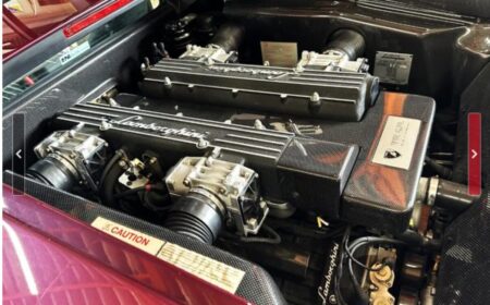 Lamborghini Murciélago 11,000km 2004