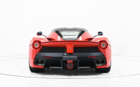 Ferrari LaFerrari 2022 435km