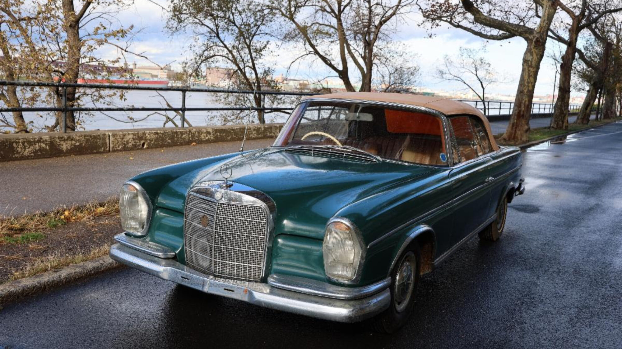 メルセデス･ベンツ 300SE カブリオレ RHD 1965