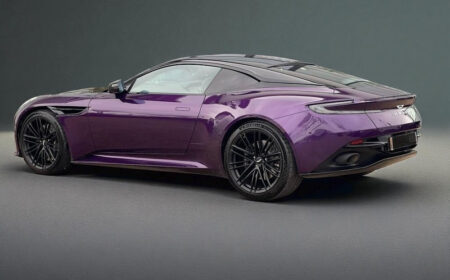 アストン･マーティン DB12 2025 1,600km