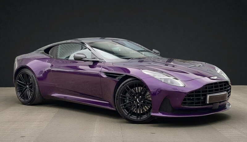 アストン･マーティン DB12 2025 1,600km