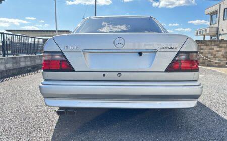 Mercedes-Benz E500 6.0 AMG Limited