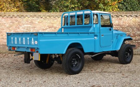 トヨタ ランドクルーザー BJ45 LWB ピックアップ 1982 252,578 km