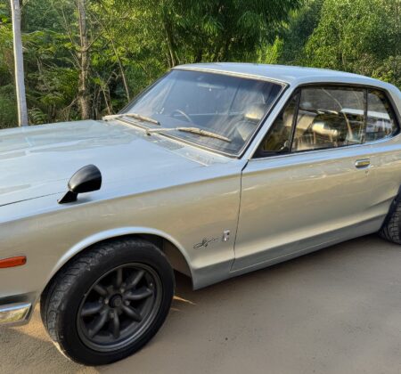 A Timeless Cockpit, Carrying the Memories of 92,000km.