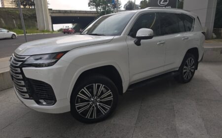 レクサス LX700H ラグジュアリー AWD 2026