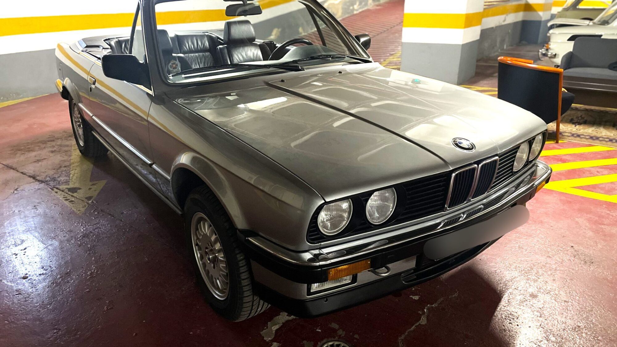 BMW 325i (E30) カブリオレ 1987 66,000 km