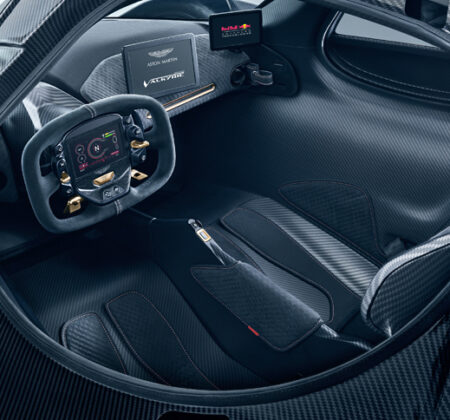 重力を手懐ける、究極の「操縦席」