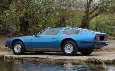 マセラティ インディ･アメリカ 4,900 1971 65,359km