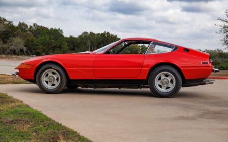 フェラーリ 365 GTB/4 1973 50,000km