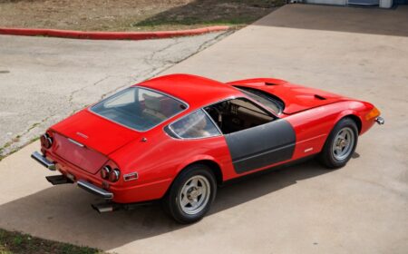 フェラーリ 365 GTB/4 1973 50,000km