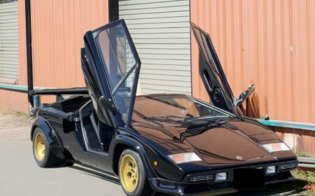 Lamborghini Countach LP5000S 1984 35,000km