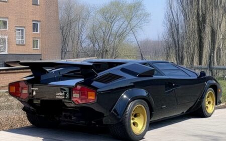 Lamborghini Countach LP5000S 1984 35,000km