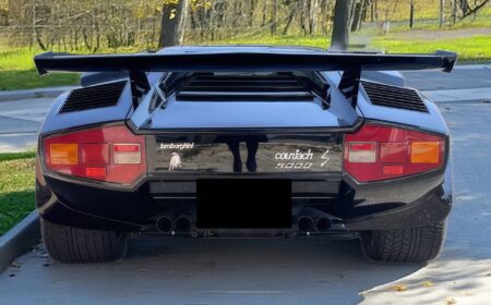 Lamborghini Countach LP5000S 1984 35,000km