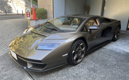 Lamborghini Countach LPI 800-4 2022 350km