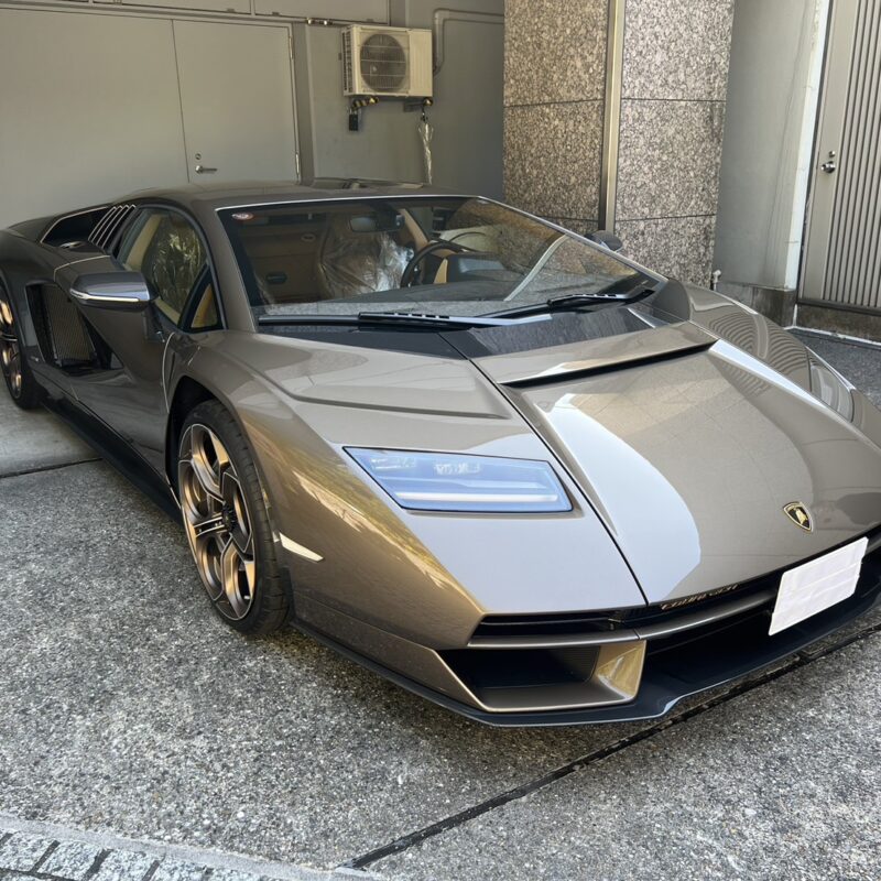 Lamborghini Countach LPI 800-4 2022 350km