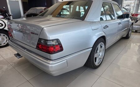 Mercedes-Benz E500 6.0 AMG Limited 1995 140,000km