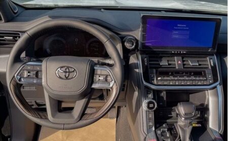 Toyota Land Cruiser LC300 3.3 VXR TT DSL 2025