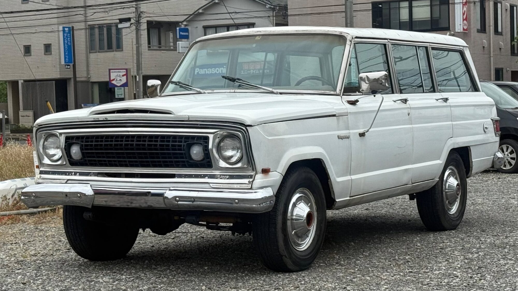 Jeep Wagoneer 401 V8