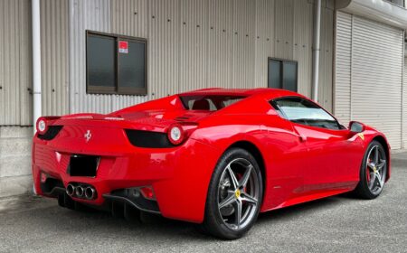 Ferrari 458 Spider 2015 8,000km